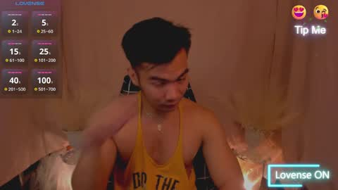 Snapshot of 000batman000 chatting on 12/06/24, 11:36 Bruce online show from 12/06/24, 11:36