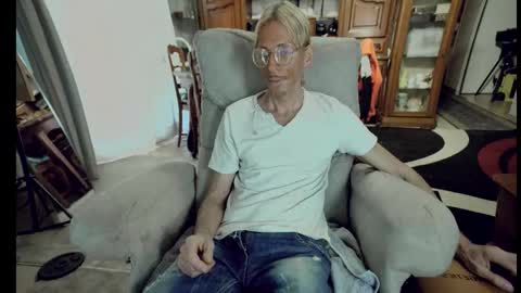 jeff online show from 09/15/25, 02:39