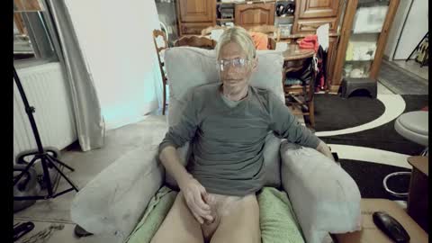 jeff online show from 10/16/25, 01:45