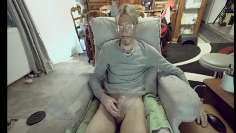 jeff online show from 11/19/25, 07:41