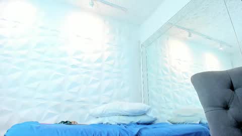  Nahomi  online show from 03/07/25, 06:43