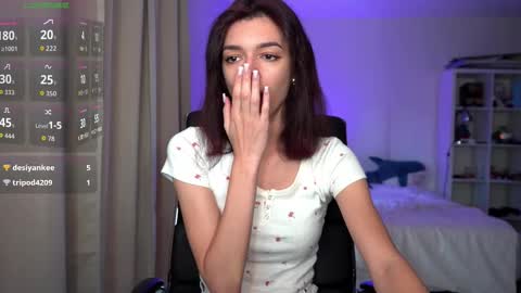 Olivia online show from 10/16/25, 09:16