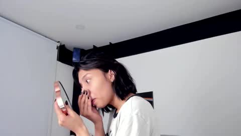 amy online show from 11/17/25, 11:21