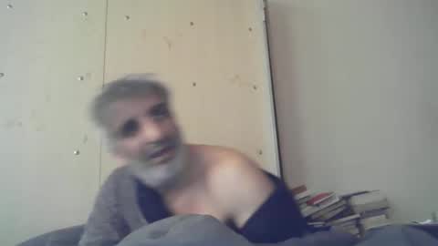 Snapshot of 0luvmonkey chatting on 04/03/26, 12:47 0luvmonkey online show from 04/03/26, 12:47