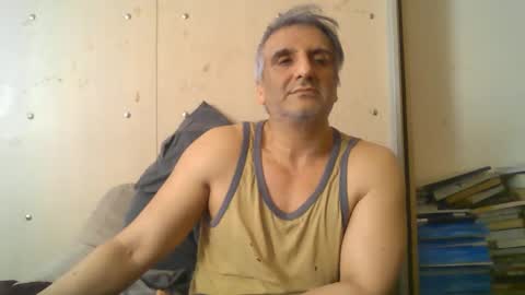 Snapshot of 0luvmonkey chatting on 04/25/26, 03:42 0luvmonkey online show from 04/25/26, 03:42