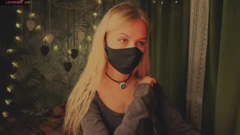 Snapshot of 0ophelia chatting on 02/07/26, 10:35 0ophelia online show from 02/07/26, 10:35