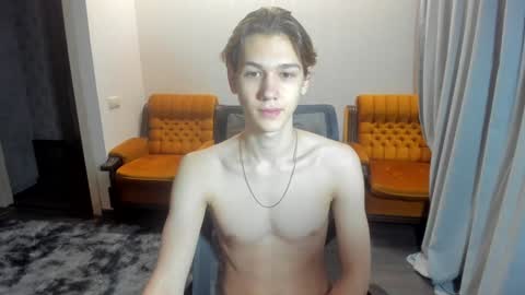 Snapshot of 0verlandd chatting on 01/22/25, 04:44 Adam online show from 01/22/25, 04:44