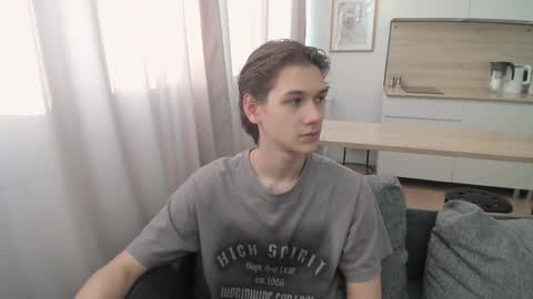 Snapshot of 0verlandd chatting on 09/26/25, 10:41 Adam online show from 09/26/25, 10:41