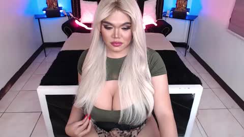 Sasha Banks online show from 12/10/24, 12:28