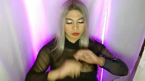 Snapshot of 11inchsinglecious chatting on 01/16/25, 07:28 HUGECOCK online show from 01/16/25, 07:28