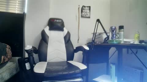 11inchtattedtrinibad online show from 11/11/25, 11:54