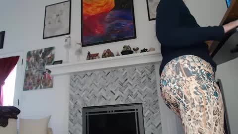 Snapshot of 11willowandjohn11 chatting on 01/20/25, 10:48 Aurora Willows online show from 01/20/25, 10:48