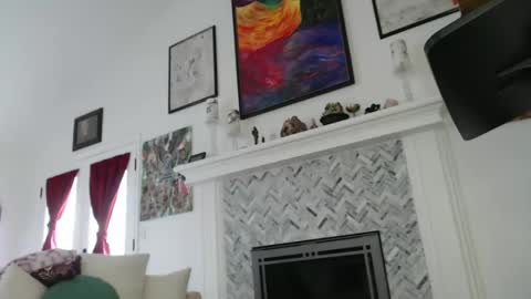Snapshot of 11willowandjohn11 chatting on 02/12/25, 08:40 Aurora Willows online show from 02/12/25, 08:40