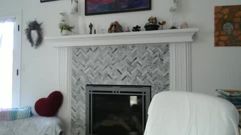 Aurora Willows online show from 03/13/26, 07:09