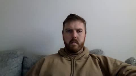Snapshot of 123holt123 chatting on 05/19/26, 09:54 123holt123 online show from 05/19/26, 09:54