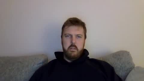 Snapshot of 123holt123 chatting on 06/03/26, 12:46 123holt123 online show from 06/03/26, 12:46
