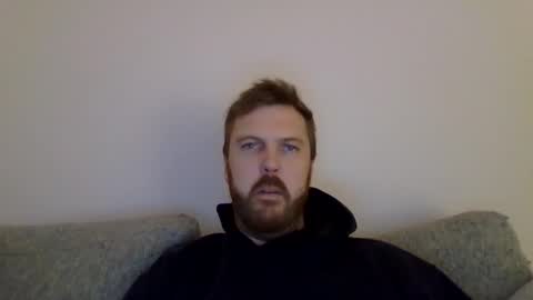 Snapshot of 123holt123 chatting on 06/06/26, 01:32 123holt123 online show from 06/06/26, 01:32
