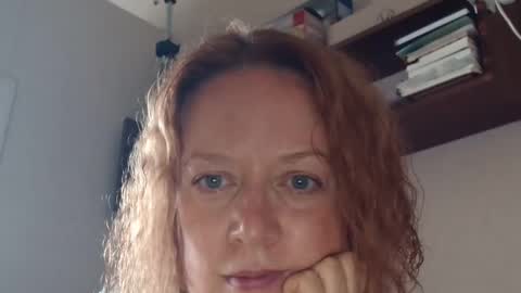 12ennie online show from 09/12/25, 06:24