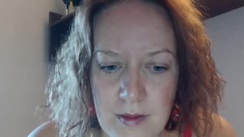 12ennie online show from 10/17/25, 06:16