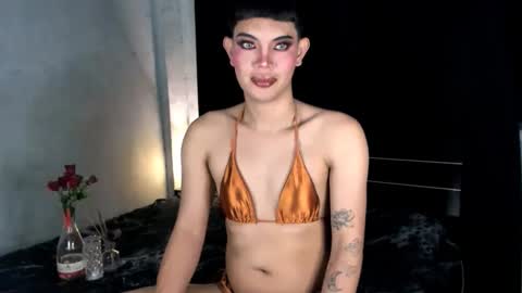 Snapshot of 12inchhugeselfsucker chatting on 01/19/25, 04:46 Leren online show from 01/19/25, 04:46