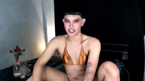 Snapshot of 12inchhugeselfsucker chatting on 01/19/25, 07:58 Leren online show from 01/19/25, 07:58