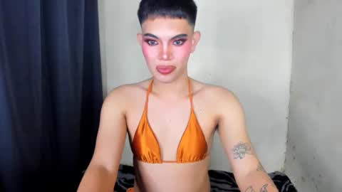 Snapshot of 12inchhugeselfsucker chatting on 03/02/25, 12:43 Leren online show from 03/02/25, 12:43