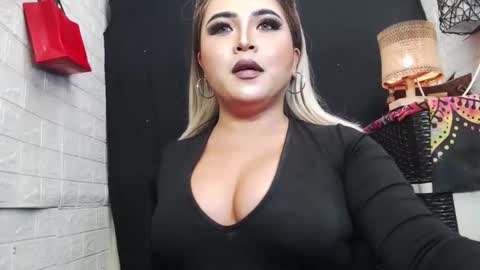 sexy kia online show from 11/28/25, 06:49