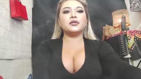 sexy kia online show from 12/03/25, 01:24