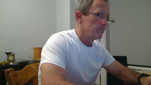 13glanmorfa online show from 04/05/26, 03:04