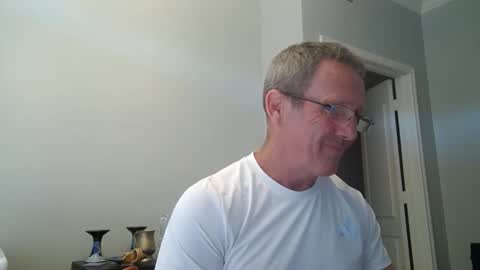 Snapshot of 13glanmorfa chatting on 05/30/26, 02:36 13glanmorfa online show from 05/30/26, 02:36