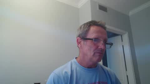 Snapshot of 13glanmorfa chatting on 06/18/26, 04:22 13glanmorfa online show from 06/18/26, 04:22