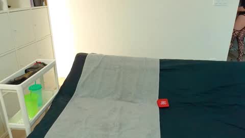 Tong  Ralph online show from 03/04/26, 01:55