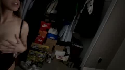 1980latinocouple online show from 02/09/25, 08:11