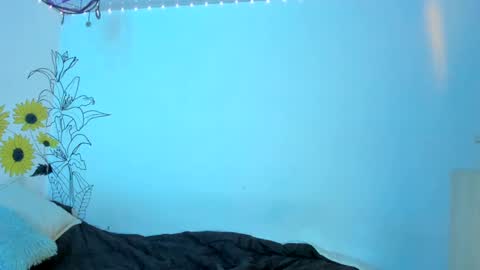 Snapshot of 19adam98 chatting on 01/23/25, 10:44 Adam and Venus online show from 01/23/25, 10:44