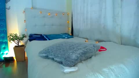 stef read my description online show from 02/02/25, 04:11