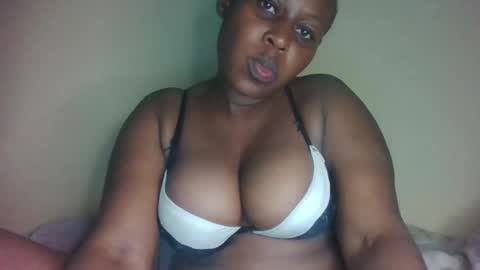 Snapshot of 1_sexybaby chatting on 09/27/25, 08:47 1_sexybaby online show from 09/27/25, 08:47