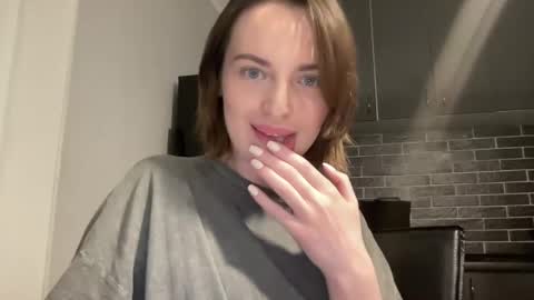 DOVE online show from 03/11/25, 04:29