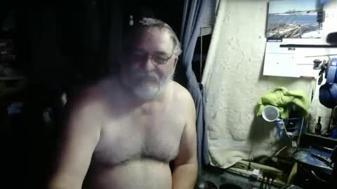 Snapshot of 1dusty60 chatting on 02/17/25, 06:31 1dusty60 online show from 02/17/25, 06:31