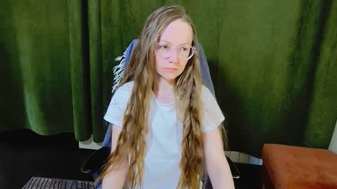 Snapshot of 1goldilocks chatting on 02/22/26, 02:48 online show from 02/22/26, 02:48