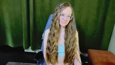 Snapshot of 1goldilocks chatting on 02/26/26, 03:33 online show from 02/26/26, 03:33