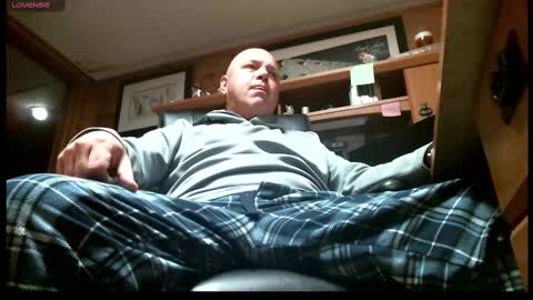 Snapshot of 1hungleft4u chatting on 09/21/25, 01:24 1hungleft4u online show from 09/21/25, 01:24