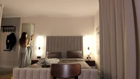 Snapshot of 1i1ypa1mer chatting on 09/29/25, 06:57 Lily 3 online show from 09/29/25, 06:57