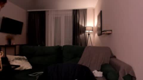 Lily 3 online show from 11/30/25, 08:02