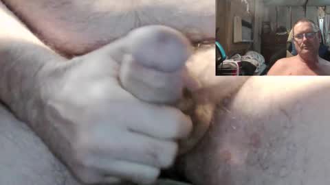 Snapshot of 1isallineed chatting on 12/01/25, 01:21 Pussy Slayer online show from 12/01/25, 01:21