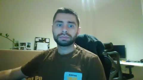 Snapshot of 1kamilkamil11 chatting on 12/24/24, 11:00 kam online show from 12/24/24, 11:00