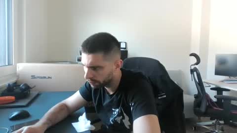 Snapshot of 1kamilkamil11 chatting on 01/17/25, 01:13 kam online show from 01/17/25, 01:13