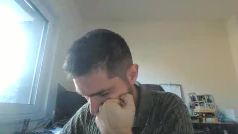 Snapshot of 1kamilkamil11 chatting on 10/19/25, 12:17 kam online show from 10/19/25, 12:17