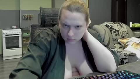 1LINDSEY1 online show from 03/04/25, 09:22