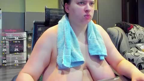 1LINDSEY1 online show from 10/14/25, 03:29