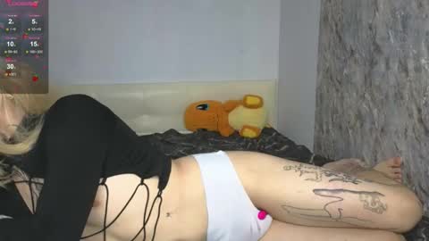 Michelle online show from 11/11/25, 05:13